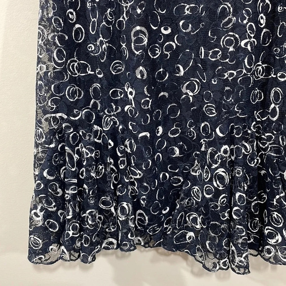 NWT Christopher & Banks Petite Lace Skirt Navy and White PS - Picture 8 of 16